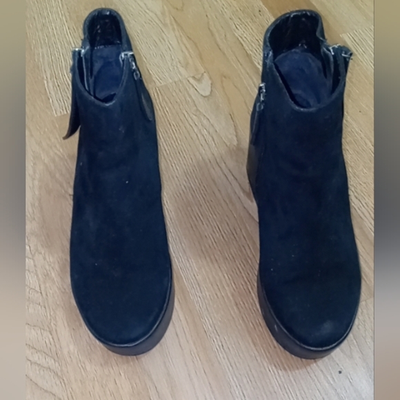 Platform heel boots from the famous fox's in brooklyn - Picture 3 of 6